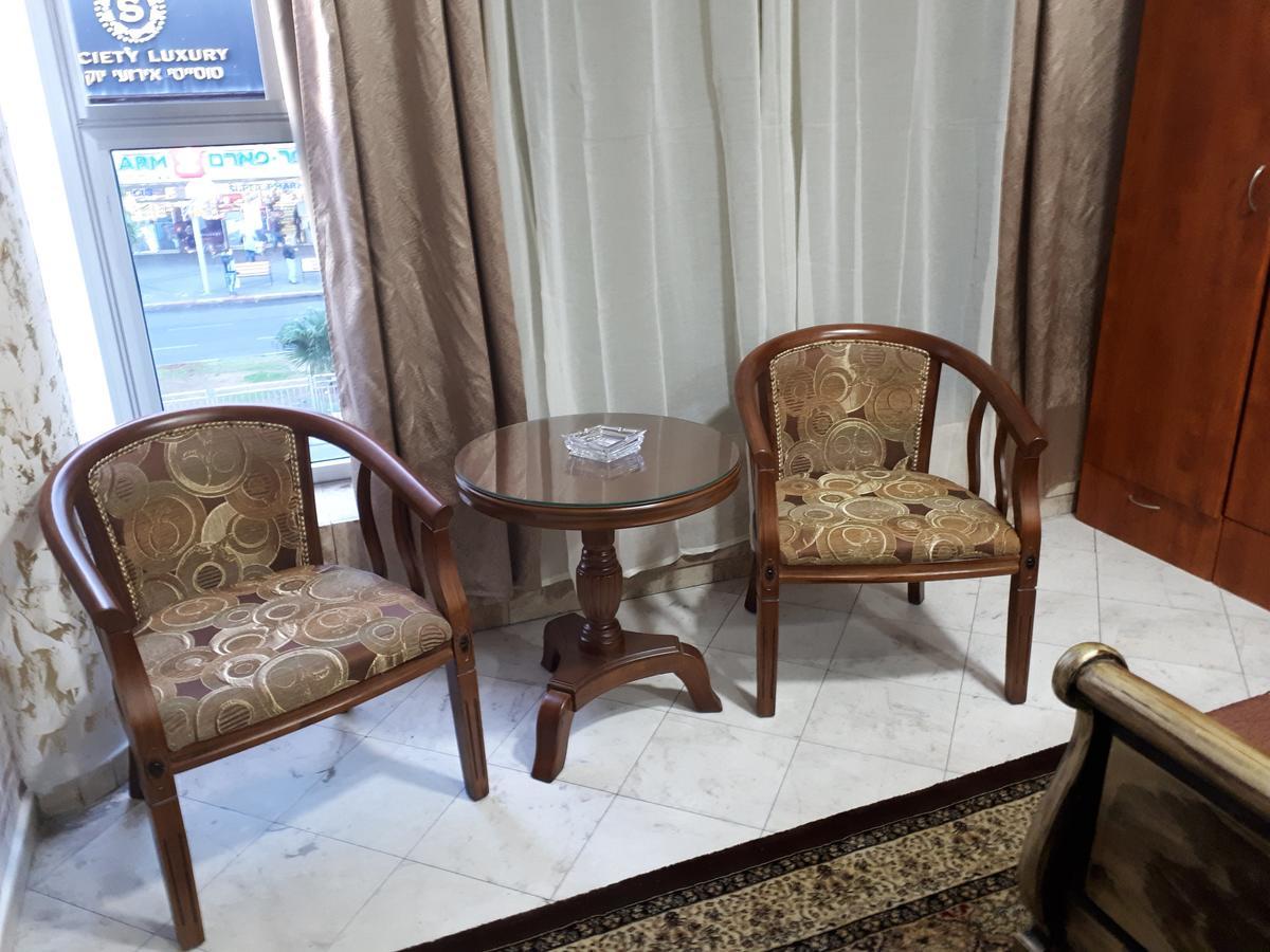 Hotel Rothschild 37 바트얌 외부 사진