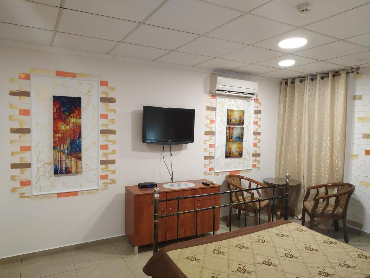 Hotel Rothschild 37 바트얌 외부 사진