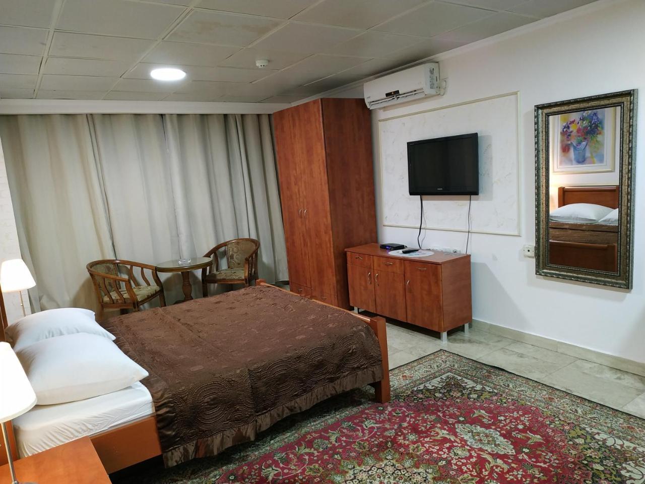 Hotel Rothschild 37 바트얌 외부 사진