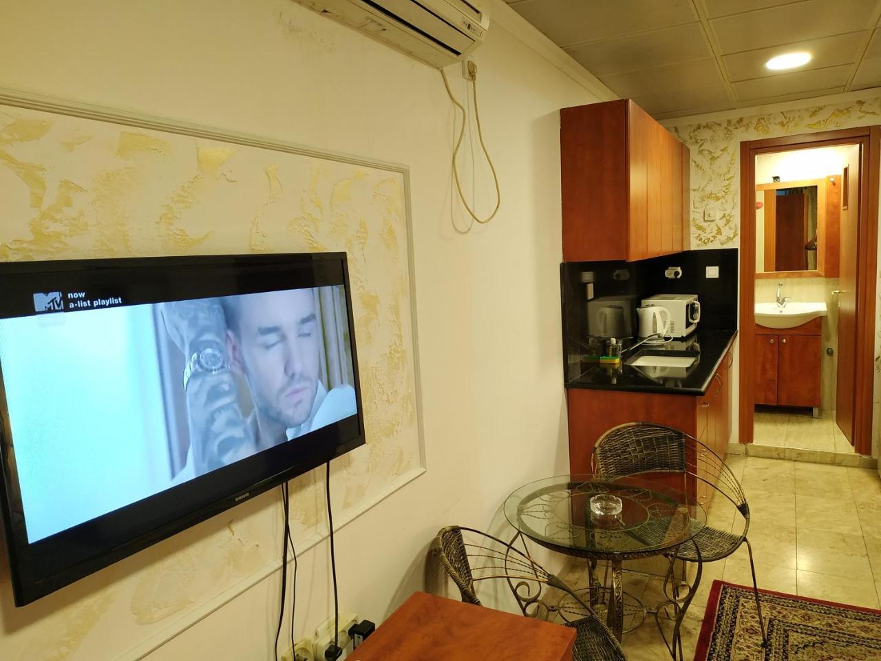 Hotel Rothschild 37 바트얌 외부 사진